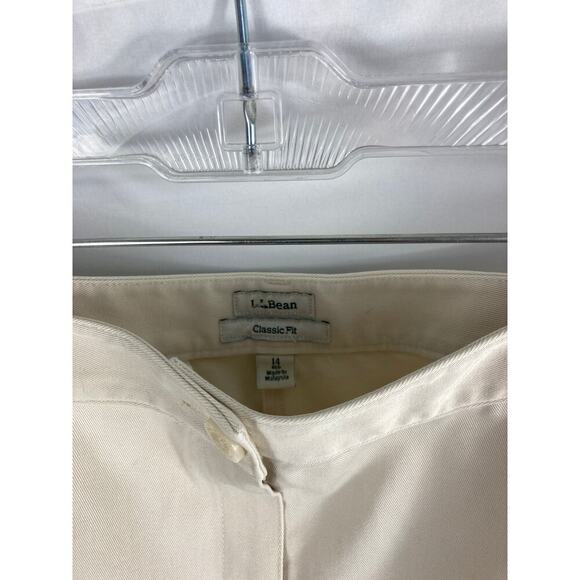 LL Bean Womans Classic Fit Khaki Pant Size 14 R - Picture 2 of 3